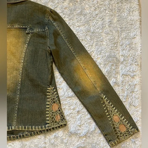 NWT Unique Denim Jean Jacket, Size M, It’s giving Hippie Vibes… - Picture 5 of 8